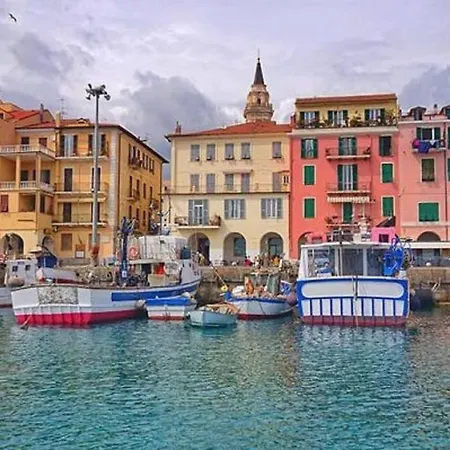 La Tuga Stile Marinaro Sul Mare * Imperia
